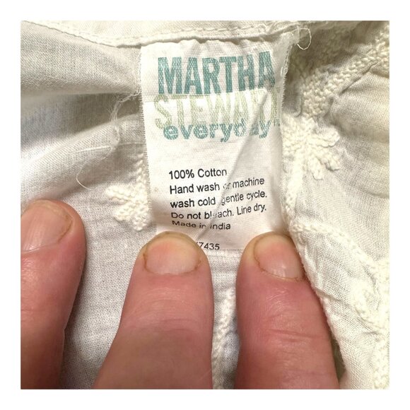 Martha Stewart White Embroidered Cotton Table Runner Console Tablecloth  60" X 3 - Picture 5 of 6